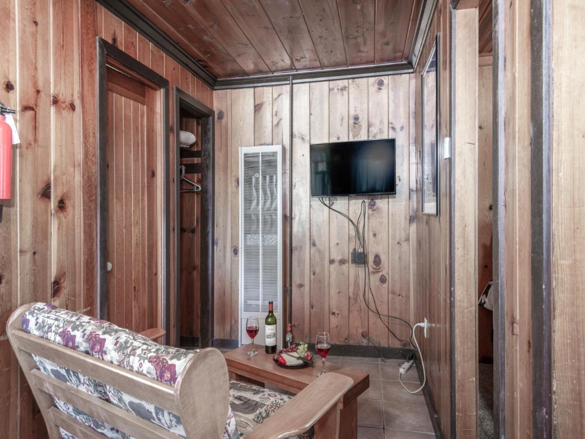 Tiny Two, 2 Bedrooms, Midtown, Sleeps 4 Ruidoso Luaran gambar